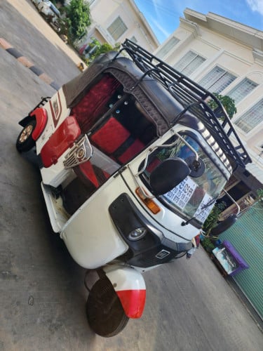 BAJAJ RE 2022 /11