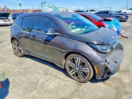 BMW I3 2015 Full Option (សាំង+EV) ៨ម៉ឺនម៉ាយ