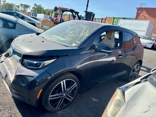 BMW I3 2015 Full Option (សាំង+EV) ៨ម៉ឺនម៉ាយ