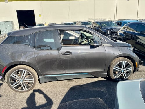 BMW I3 2015 Full Option (សាំង+EV) ៨ម៉ឺនម៉ាយ