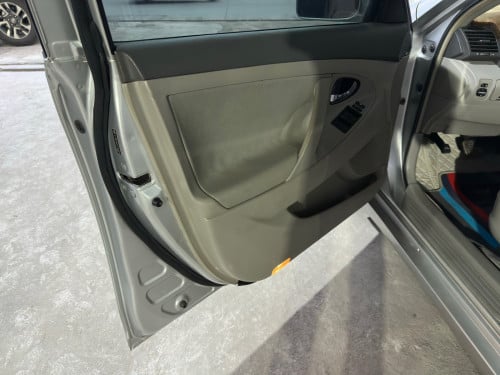 Camry 07 LE ដំបូលបើក ឡានថ្មីខ្លាំង