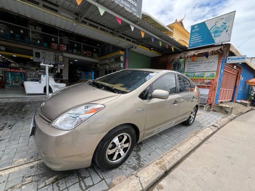 Toyota Prius លក់