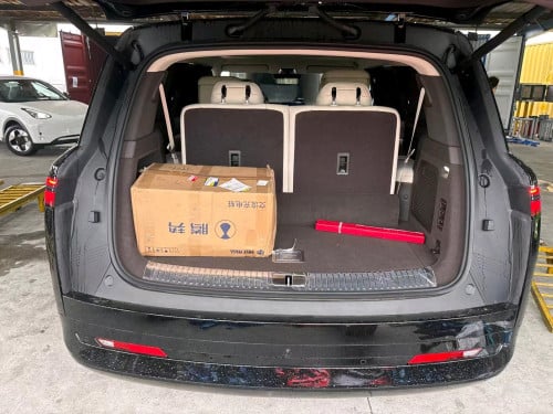 Denza N9 flagship Black edition