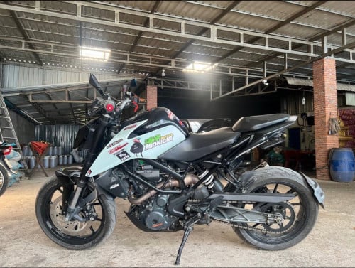 Duke 2017  980$
