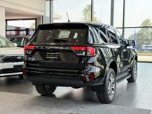 Ford Everest Titanium 2026/ស្តុកទិញភ្លាម បានភ្លាម