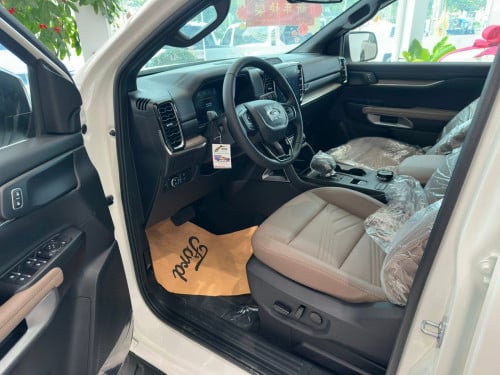Ford Everest Titanium 2026/ស្តុកទិញភ្លាម បានភ្លាម