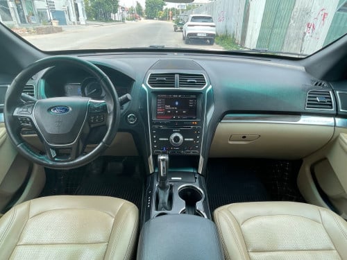 FORD EXPLORER 2016