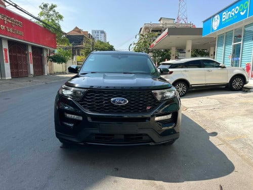 Ford Explorer ST performance លក់បន្ទាន់