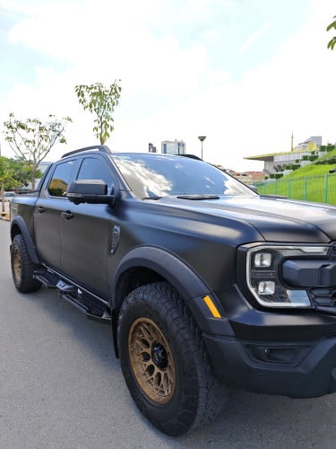 Ford Ranger Wildrak up Raptor ឆ្នាំ 2023