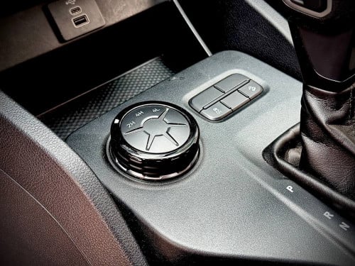 Ford XL 2024 ប៉ុង2 អូតូកាពីតាស់ ពណ៌ខ្មៅ(ស្លាកលេខ 2BX)
