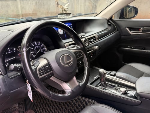 GS200t 2016 ឡានស្អាត ម្ចាស់ផ្ទាល់
