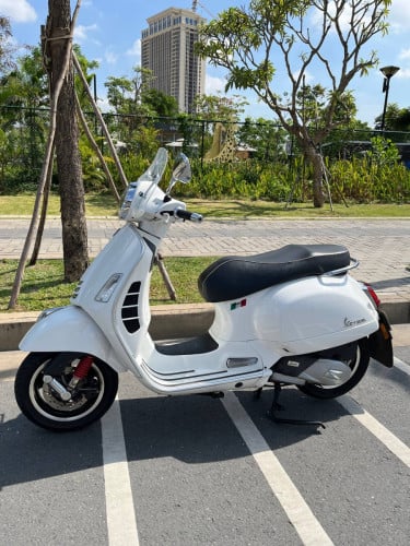 GTS 150 I-get ( Vespa)