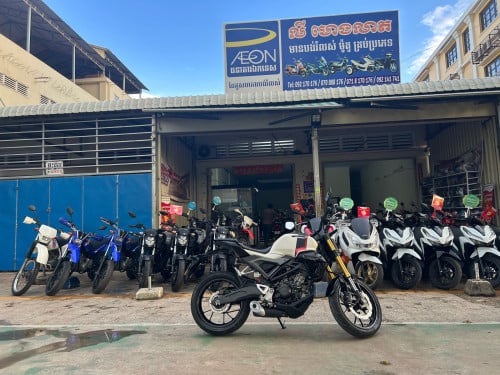 Honda CB 018y ម៉ូតូស្អាតសន្នុំ