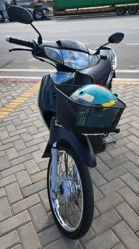 Honda Dream 125ccមានផ្លាកលេខកាតគ្រីត្រឹមត្រូវលក់តម្លៃចចារបាន 本田 Dream 125cc有正确证卡出售中 价格可以谈的