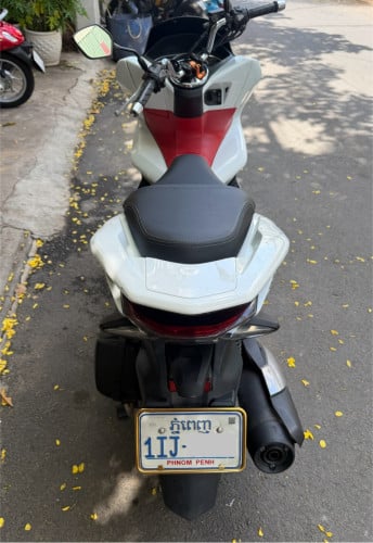 Honda PCX 2020 មួយទឹក ពណ៌ ស ស្អាត98%