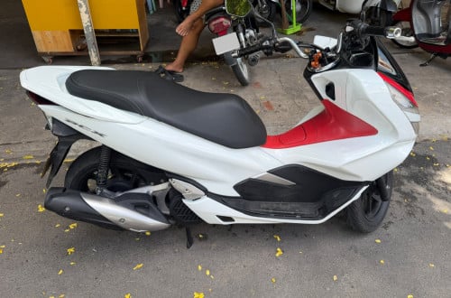 Honda PCX 2020 មួយទឹក ពណ៌ ស ស្អាត98%
