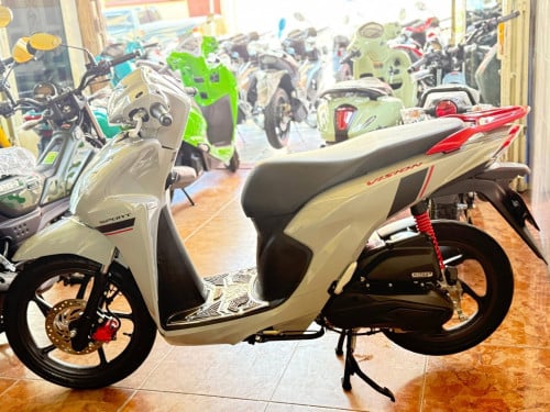 Honda Vision Sport 125cc 2024