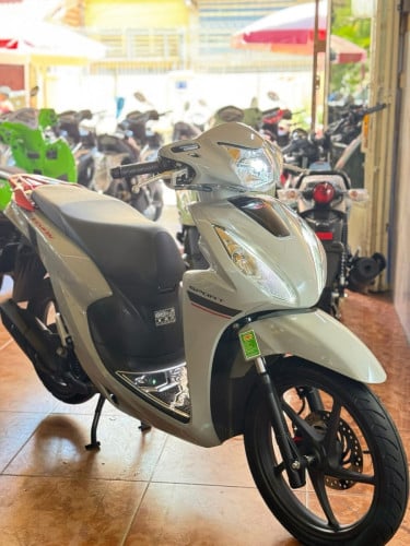 Honda Vision Sport 125cc 2024