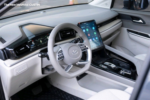 HYUNDAI CUSTIN តម្លៃពិសេសខ្លាំង