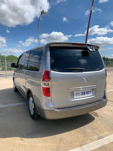 Hyundai starex 2012