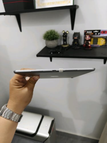 iPad Pro 10.5 256g Sim Wifi ស្អាត98%