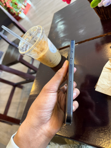 iPhone 15 Pro Max ZA សុីម២ សានុំណែន ស្អាត 675$