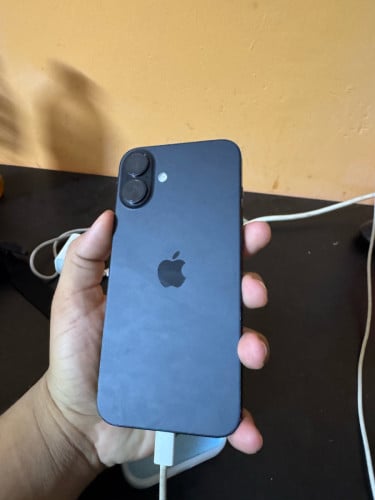 iPhone 16 Plus LL/A 98% 128G battery 100%