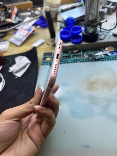 iPhone 7 សាណុំ​សុីន​លក់​9មុឺន