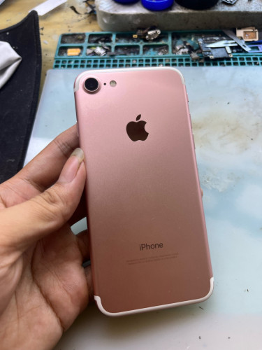 iPhone 7 សាណុំ​សុីន​លក់​9មុឺន