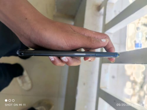 Iphone se 2 ប្រញាប់លុយ