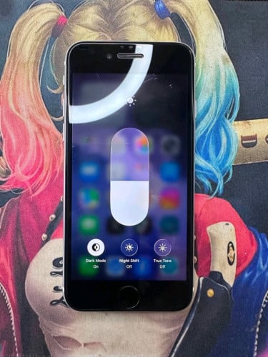 iPhone se2 64G