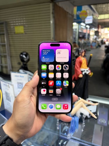 Iphone14Pro LL 128G ប្រើESIM ម៉ាសុីនស្រុីនឆ្លាស អត់ស្គេន