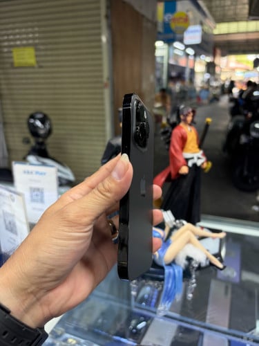 Iphone14Pro LL 128G ប្រើESIM ម៉ាសុីនស្រុីនឆ្លាស អត់ស្គេន