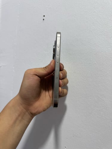 iPhone16Pro CH