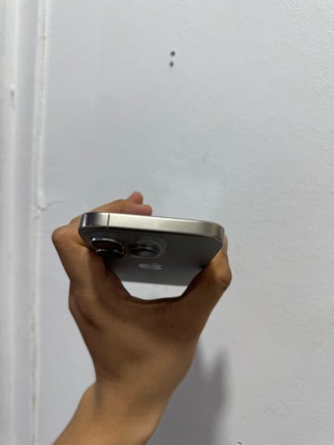 iPhone16Pro CH