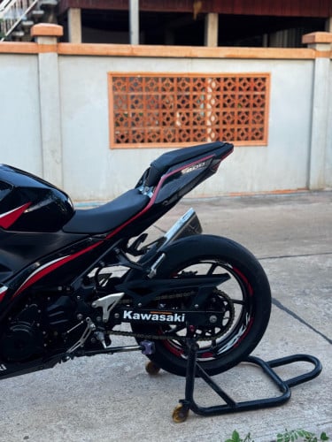 Kawasaki ninja 400