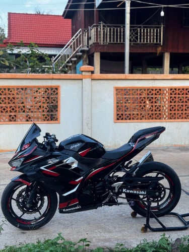 Kawasaki ninja 400