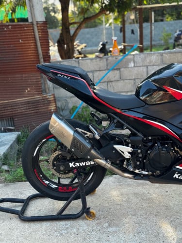 Kawasaki ninja 400