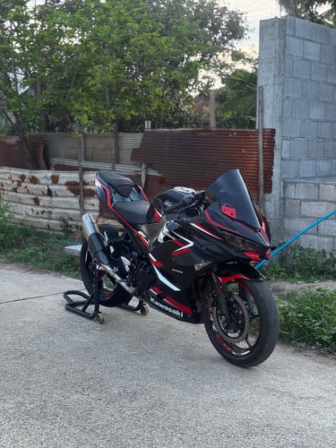 Kawasaki ninja 400