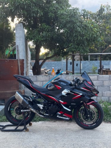 Kawasaki ninja 400