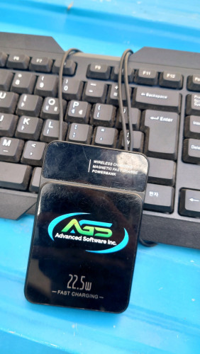 Keyboard mouse powerbank 1ឈុត 5$