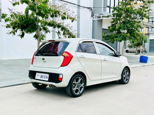 Kia Morning 2012 Full Smart Key F Sport (ពណ៌ទឹកដោះគោ)