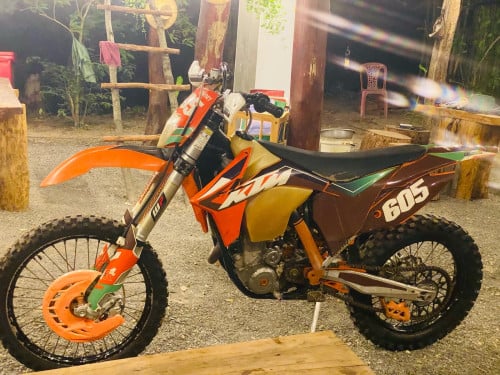 KTM 250 SX-F 2011 មានពន្ធមិនទាន់រៀបចំ តម្លៃទន់ៗ