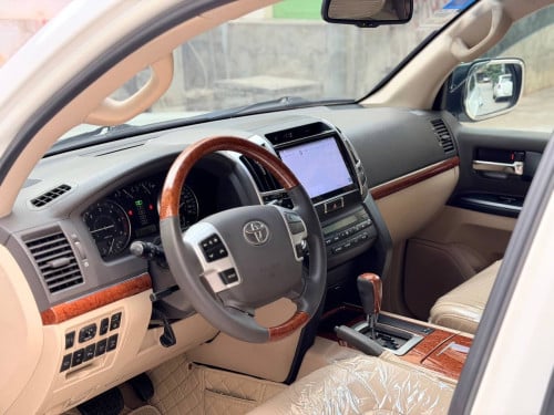 Landcriuser GXR V8 2015 Arab Diesel ម៉ាស៊ូត
