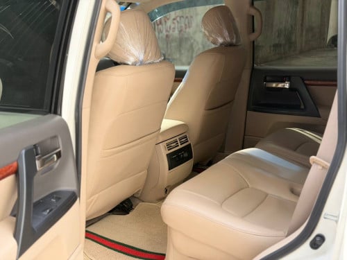 Landcriuser GXR V8 2015 Arab Diesel ម៉ាស៊ូត