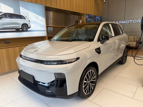 Leapmotor B10 ឆ្នាំ 2026 global spec Rank 600km