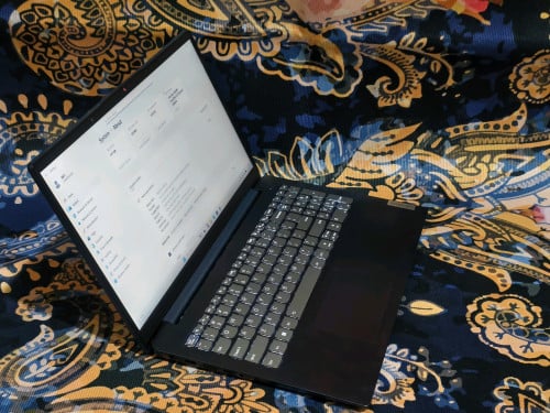 Lenovo IdeaPad 3