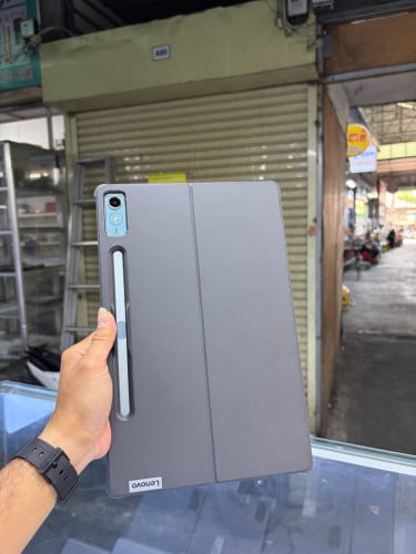 Lenovo pad pro12.7inh 256G Ram8G សានុំស្រុីន 99% ខេសស្រុីន