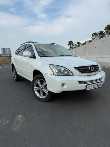 Lexus 400h full H-full pong 2
