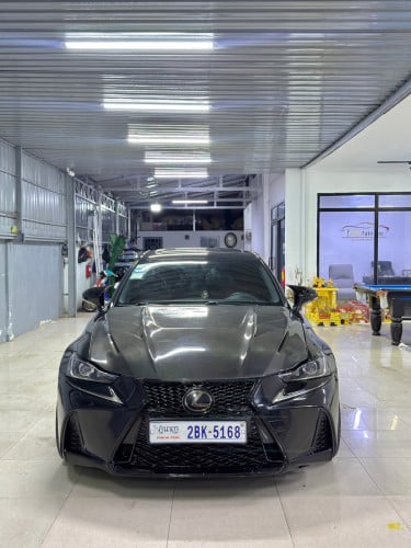 Lexus IS200T 2016 F-Sport